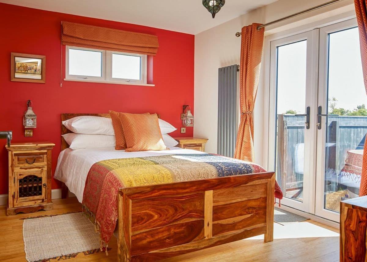 North Star Sanctum Hotel Garton Esterno foto