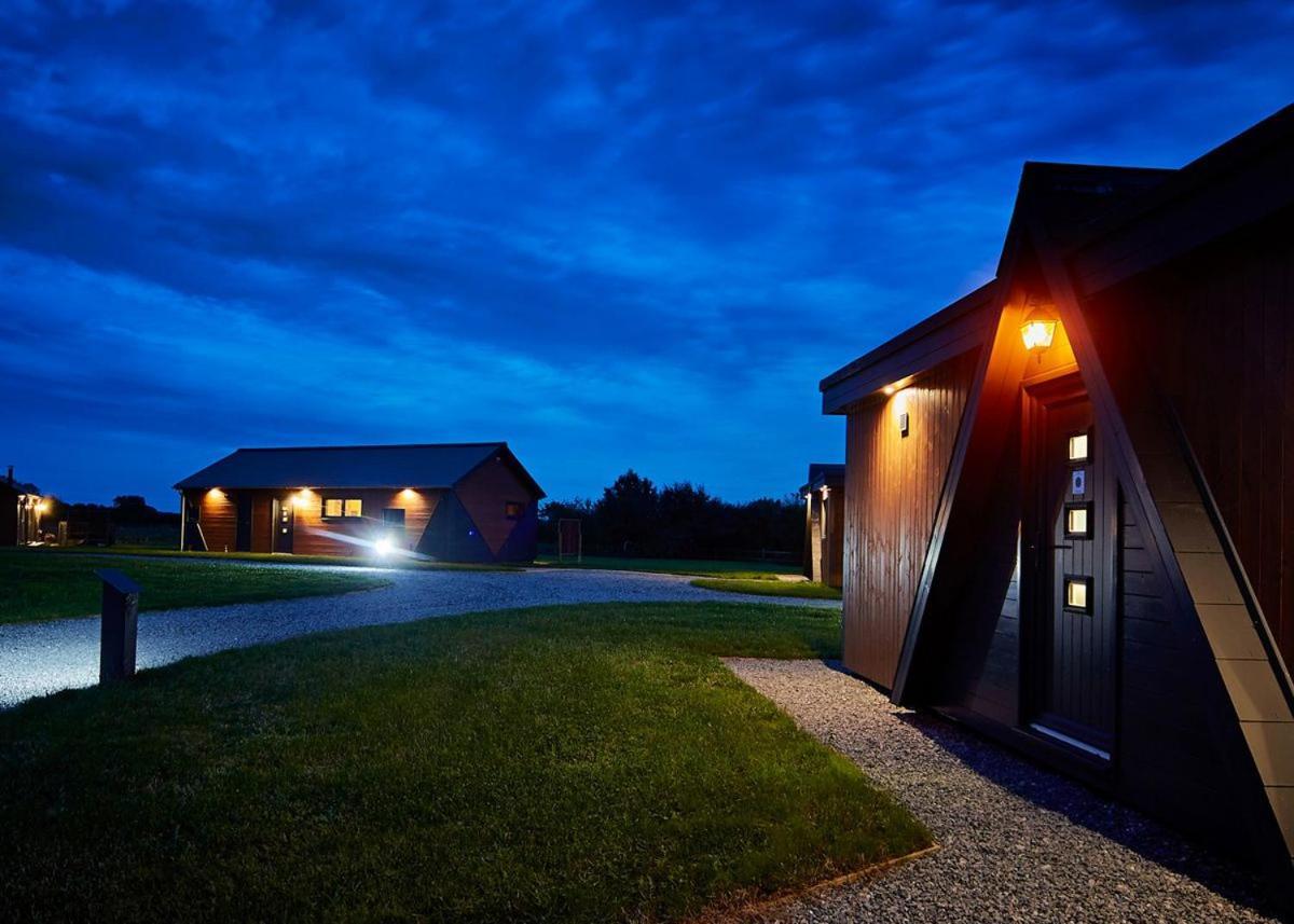 North Star Sanctum Hotel Garton Esterno foto