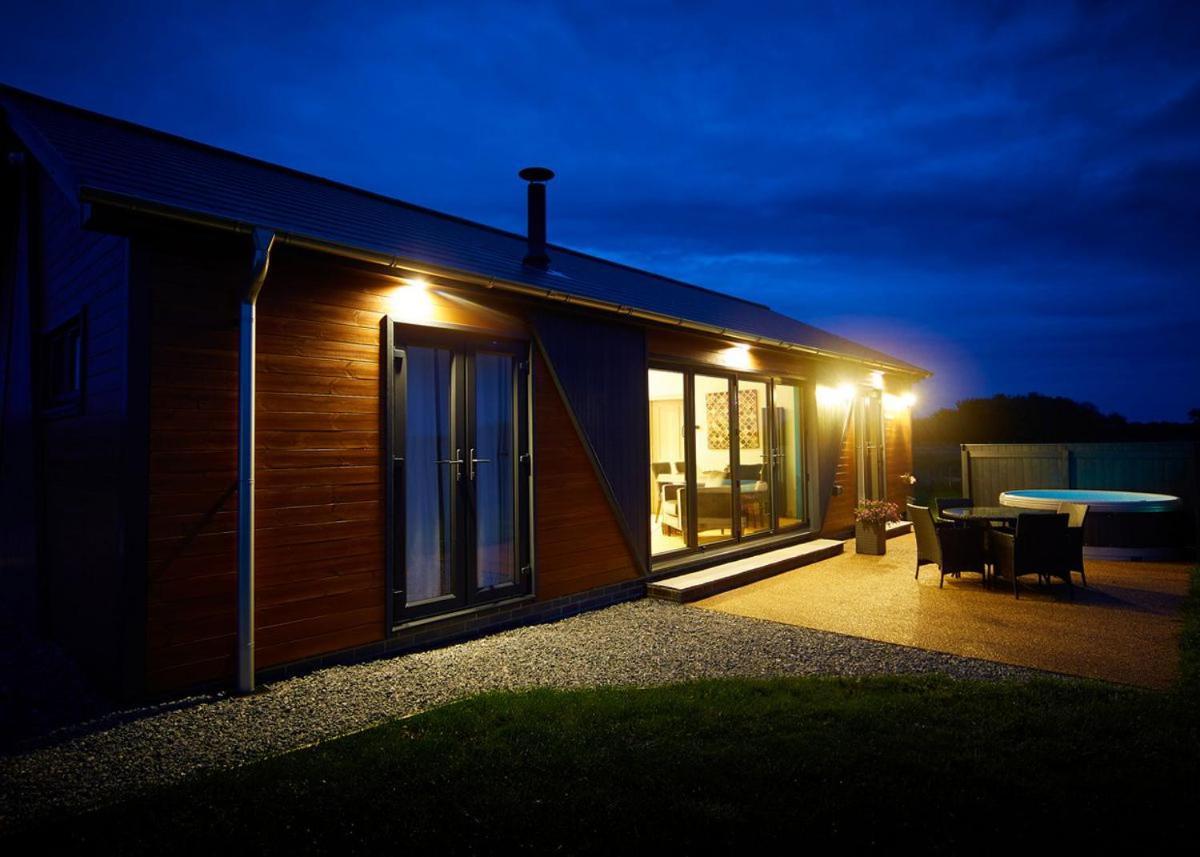 North Star Sanctum Hotel Garton Esterno foto