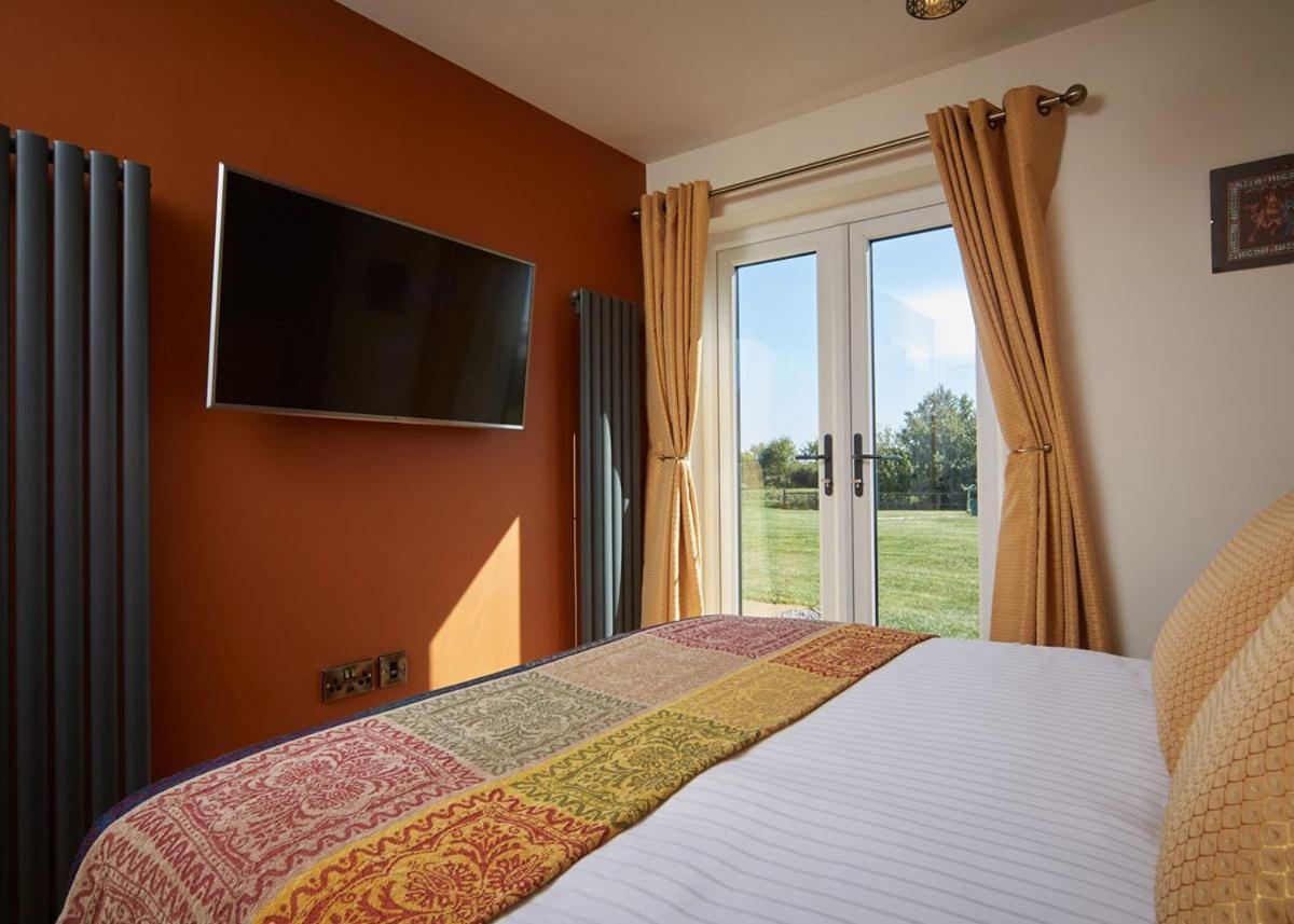 North Star Sanctum Hotel Garton Esterno foto