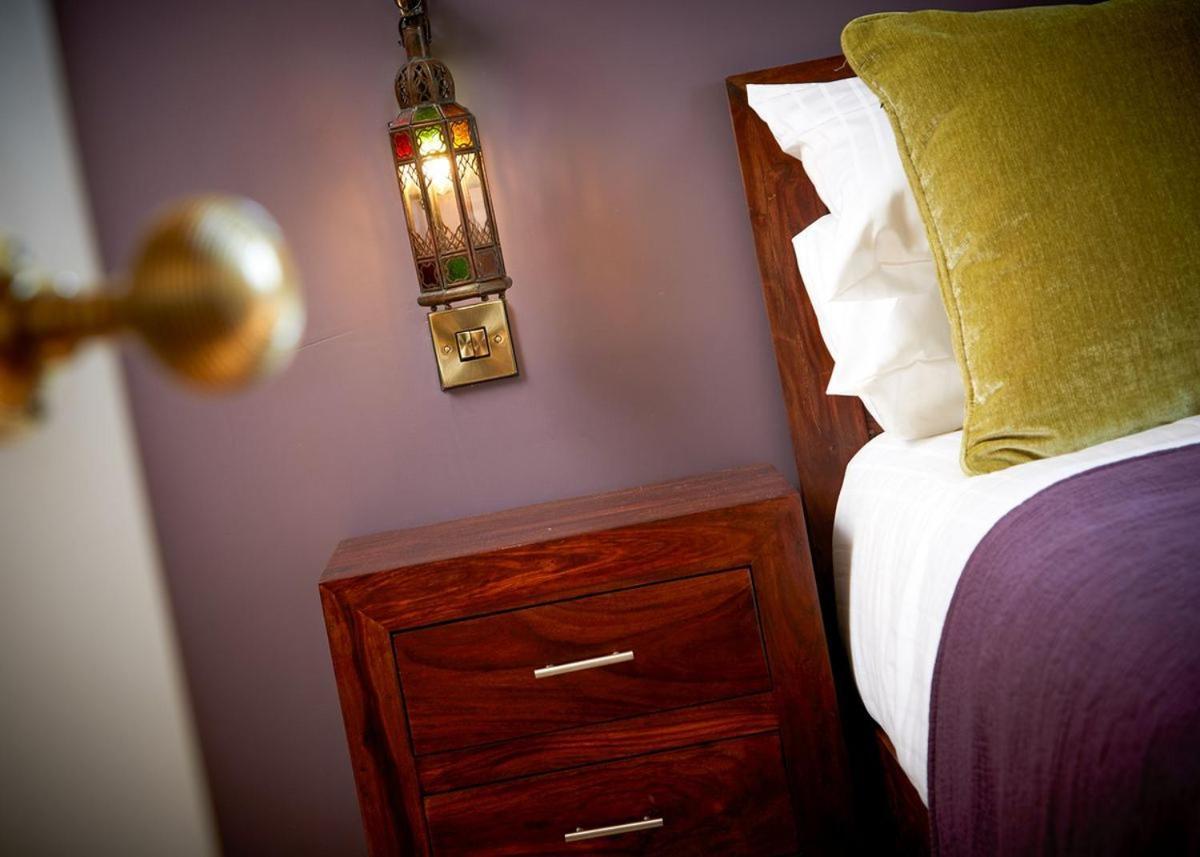 North Star Sanctum Hotel Garton Esterno foto