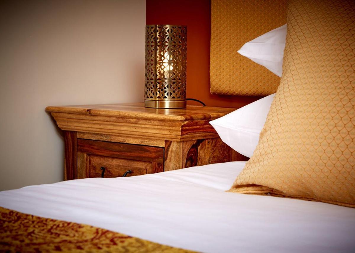 North Star Sanctum Hotel Garton Esterno foto